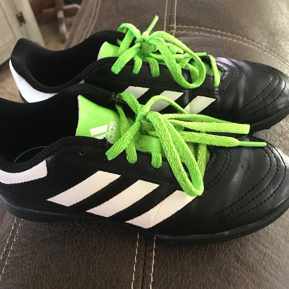 Adidas Youth Soccer Shoes 1.5